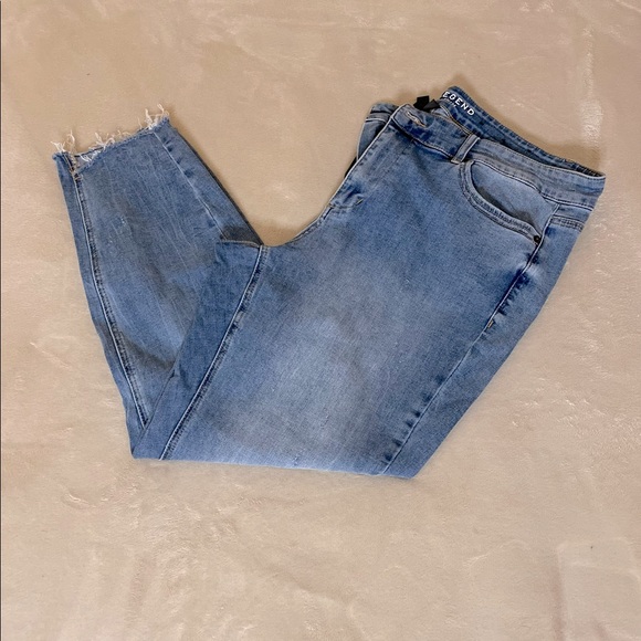 Love & Legend Denim - Love & Legend Frayed Hem Skinny Jeans - Size 20